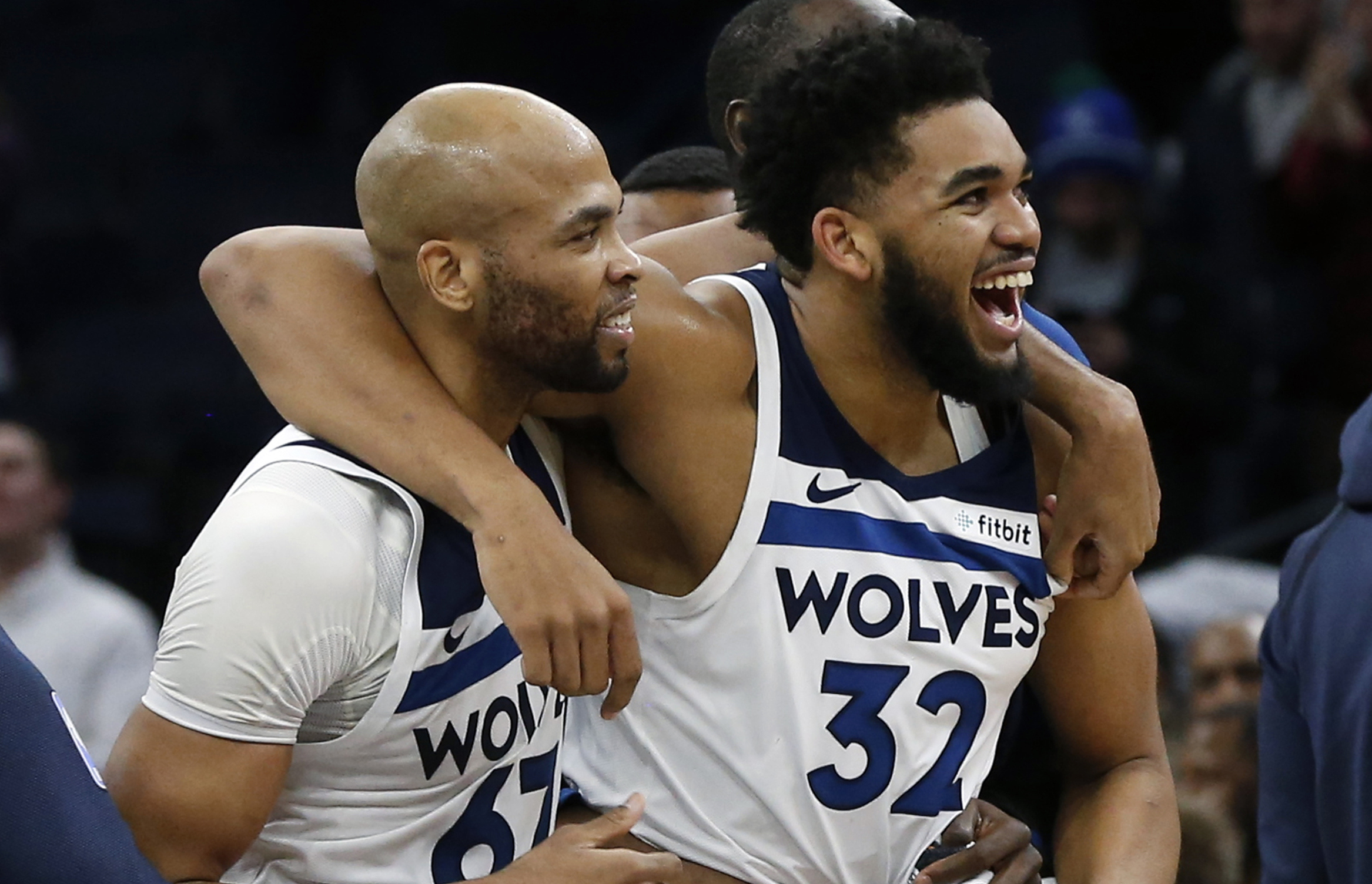 赛拉回到可 赛拉回到可